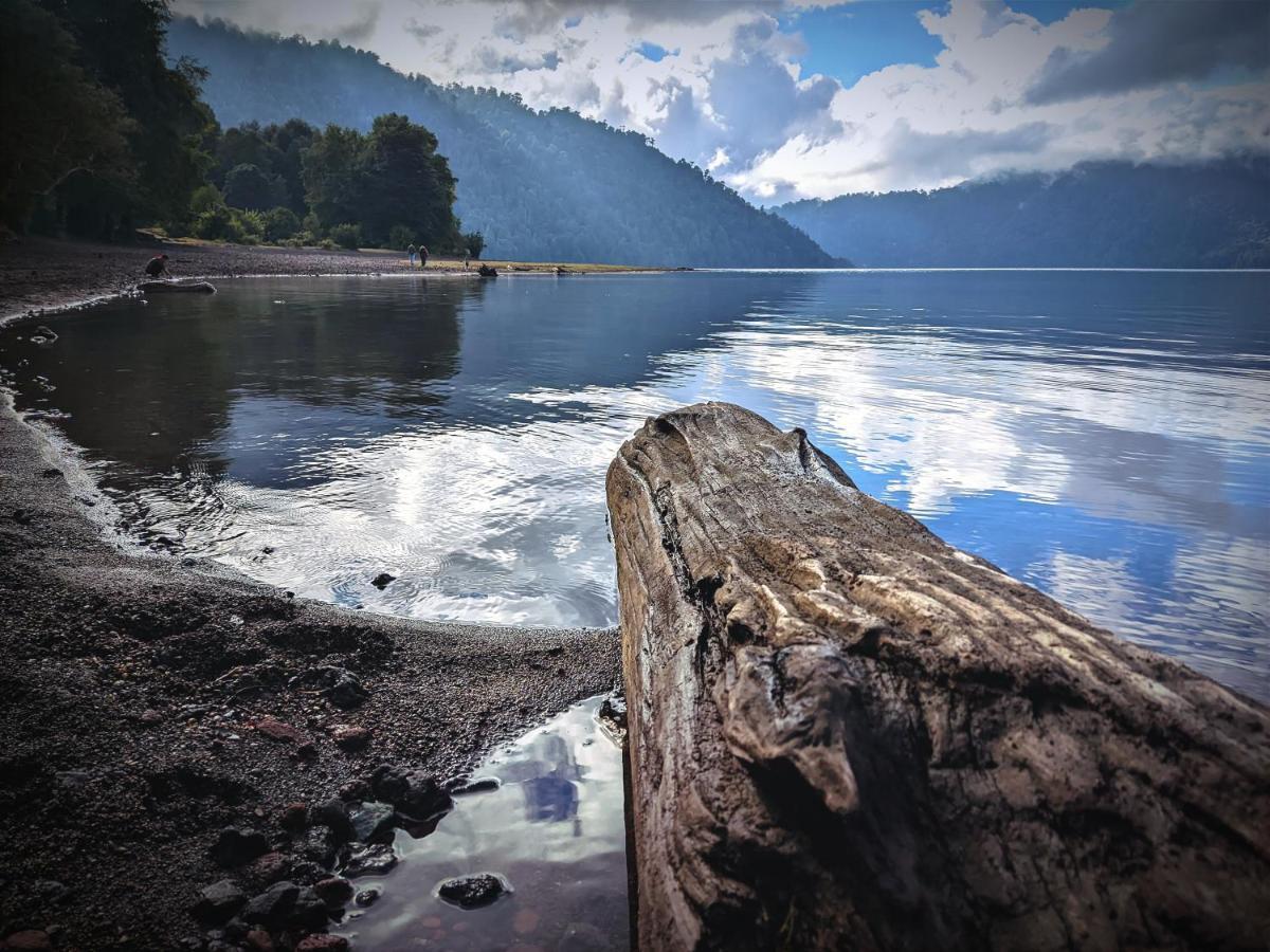 Outscape L Refugios Puerto Fuy, Huilo Huiloヴィラ エクステリア 写真